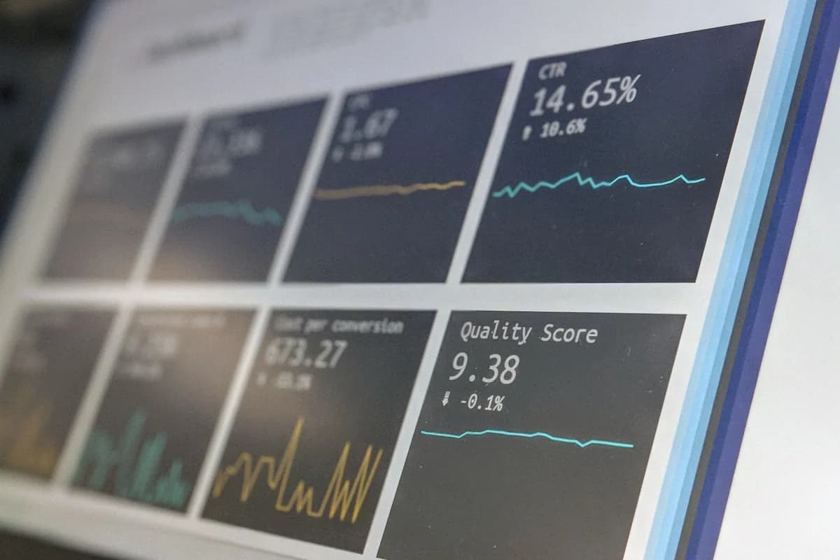 Web analytics screen displaying sudden organic traffic reduction following an unmapped website relaunch